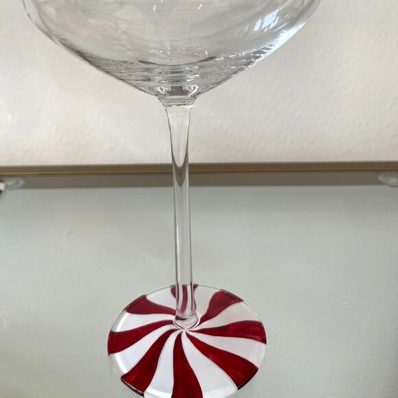 Peppermint Swirl Martini Coupe Cocktail Glasses Set of 2 Christmas Holiday New - Picture 7 of 8